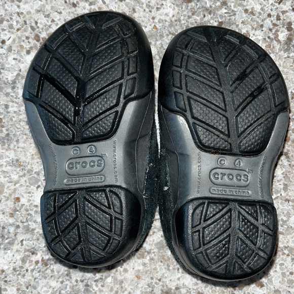 3/$20 Crocs Dawson Sneakers - Picture 4 of 4